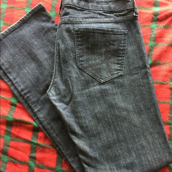 HRH 👑Royal Blue🔵Jeans👖 - Picture 2 of 7